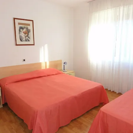 Ground Floor Flat Just 300mt From The Appartement *